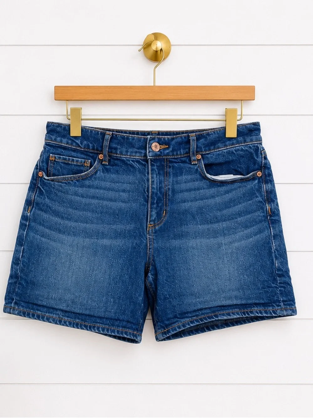 ♥️ LOFT Mid Rise Denim Shorts Size 27/4 Medium Wash Jean Shorts